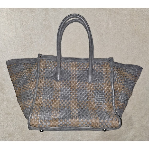 !it jeans Handbags - 26 Basketweave leather crossbody/tote by Shiraleah Chicago